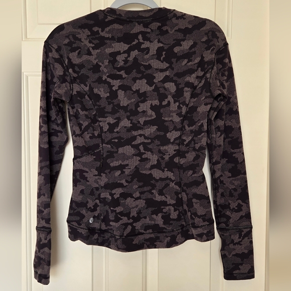 lululemon athletica Close To Crossing Long Sleeve Top - Picture 3 of 5